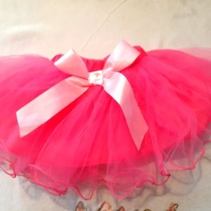 Tutu skirt baby size 3-12 months, hot pink color